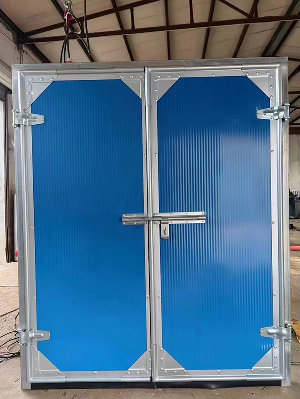 若羌工业平开门