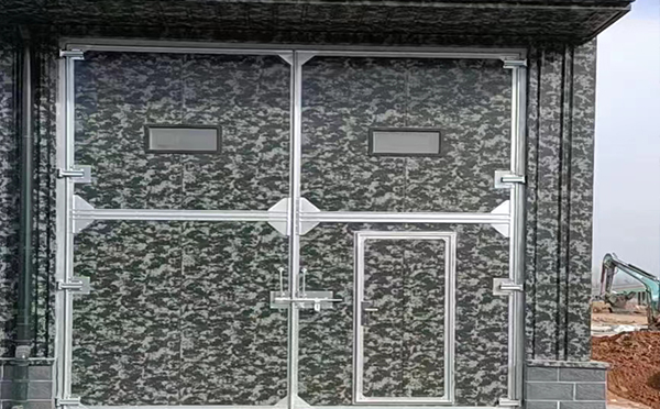 若羌工业平开门