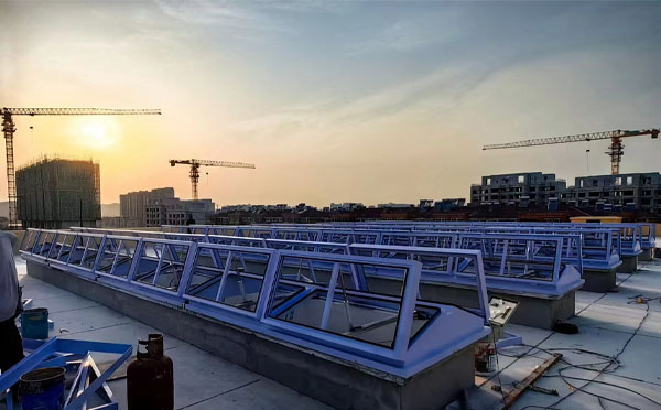 消防若羌排烟窗工作原理