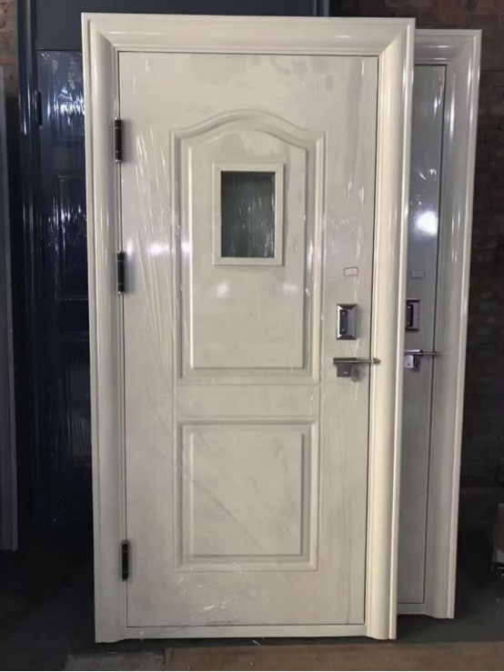 若羌学校教室门 若羌学校教室门