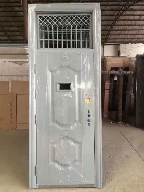 若羌学校教室门 若羌学校教室门