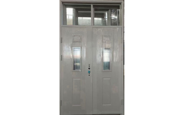 若羌学校教室门