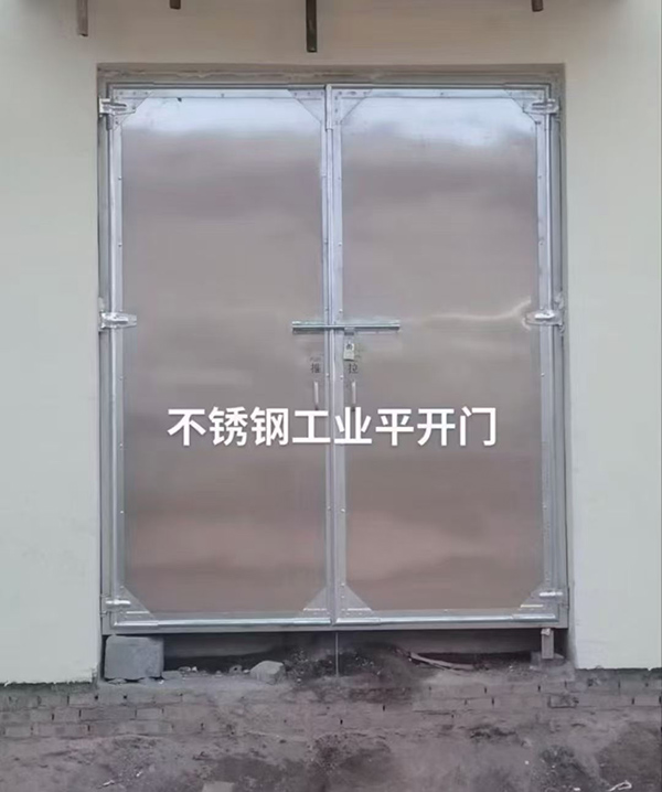 不锈钢若羌工业平开门在现代工业场景中的应用实践